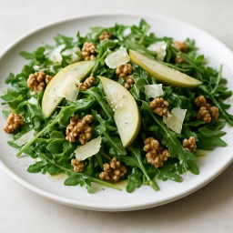 Insalata di rucola, noci tostate e pere con vinaigrette allo sherry recipe